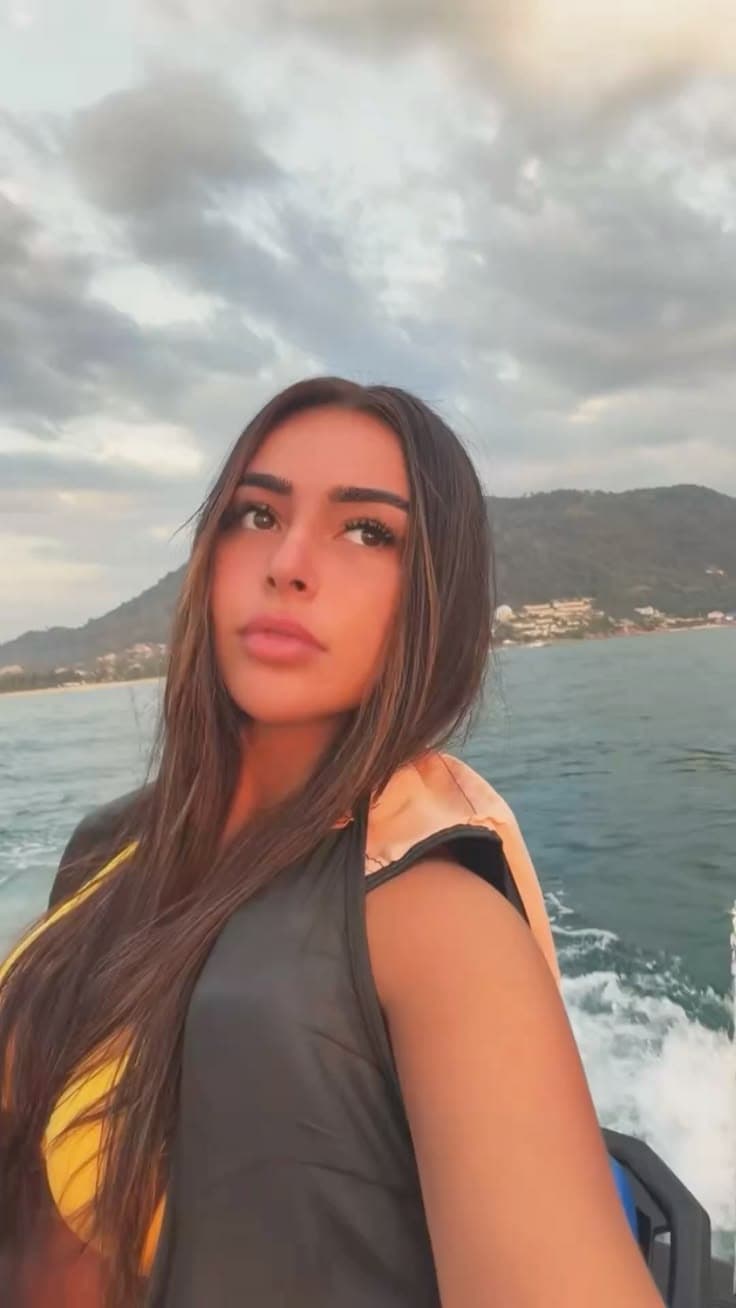⛵️🏖🌞 media 3